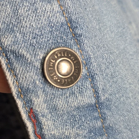 We The Free Madison City Denim DYI Vest Jacket Women's Size Medium Altered - Picture 8 of 16